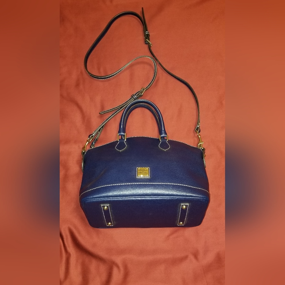 Dooney & Bourke Satchel, Saffiano Geena, EUC, Size Large